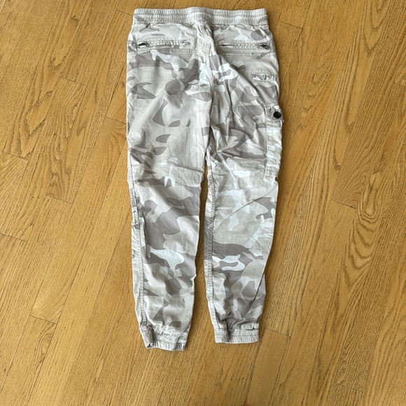Joe’s Jeans Cargo Jogger - Picture 4 of 4